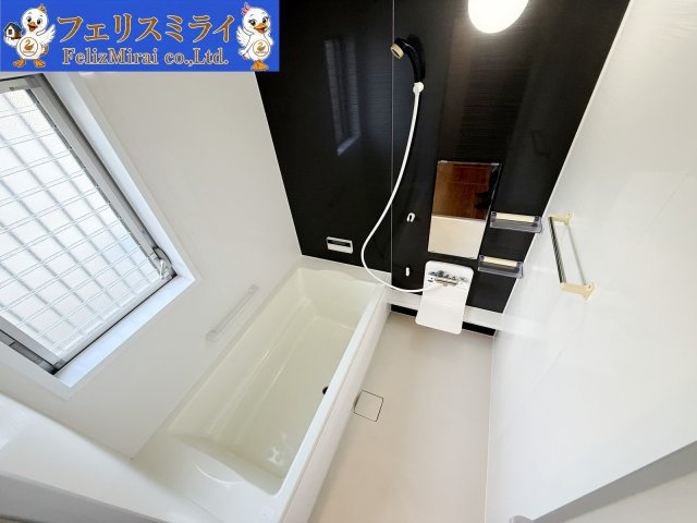 神戸市垂水区本多聞2丁目　戸建ての浴室