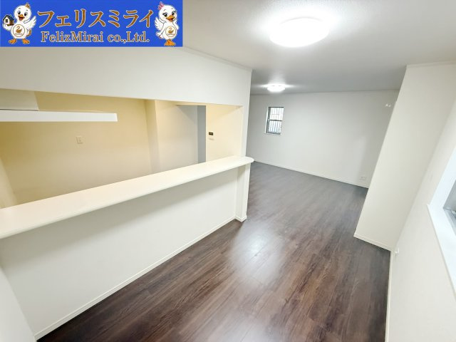 神戸市垂水区本多聞2丁目　戸建ての居間・リビング