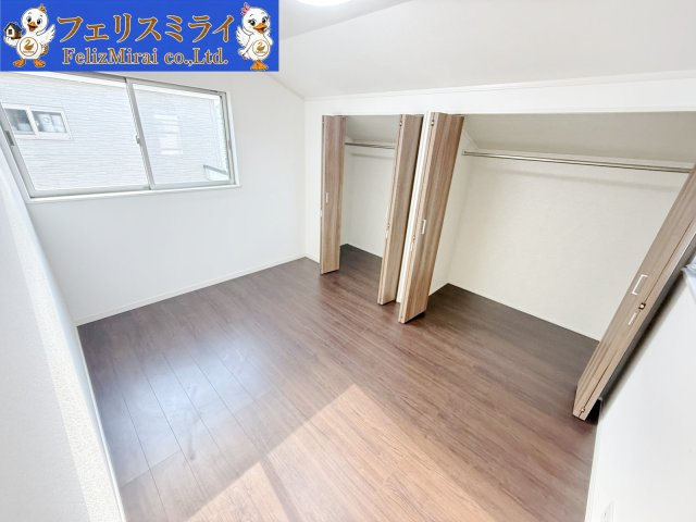 神戸市垂水区本多聞2丁目　戸建ての洋室