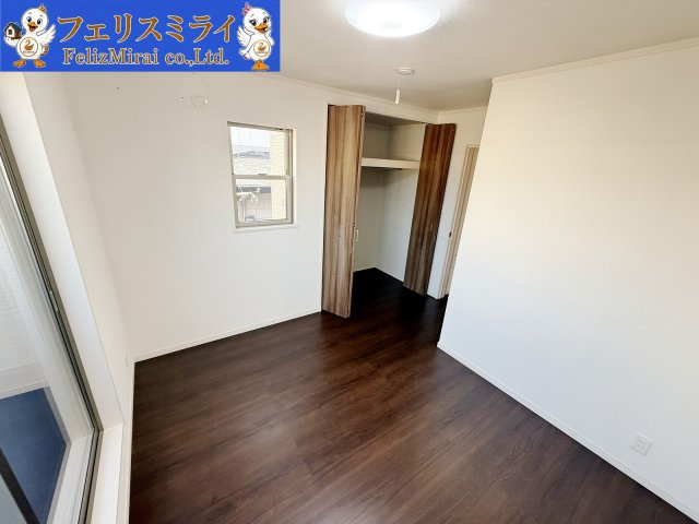 神戸市垂水区本多聞2丁目　戸建ての洋室