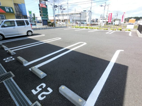 【駐車場】 | ドエル富里　Ａ