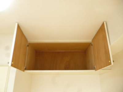 【収納】 | 中村ビル | 洋室5.8帖のお部屋にある収納スペースです！上部にあるのでお部屋を広く使えます♪