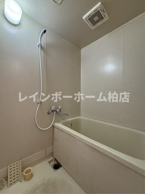 仲介手数料無料！駅近＆設備充実。の浴室|コンパクトで使いやすいお風呂です