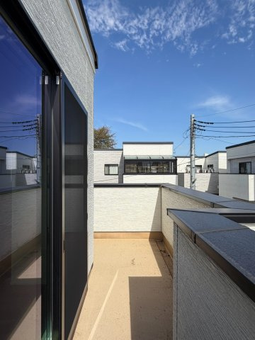 新座市新座3丁目中古戸建のバルコニー