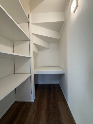 新座市新座3丁目中古戸建の収納