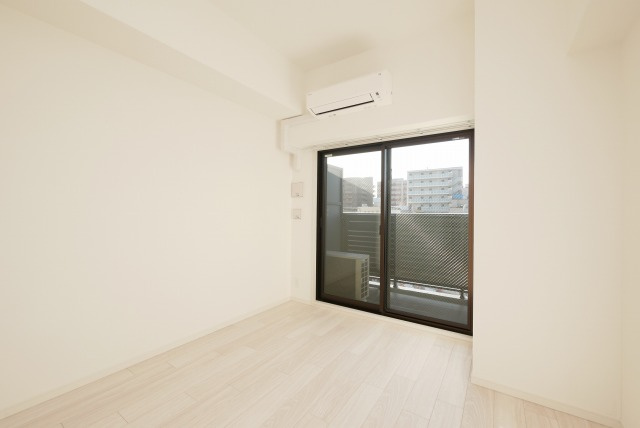 大阪市住吉区長居東４丁目の賃貸マンションの居間・リビング