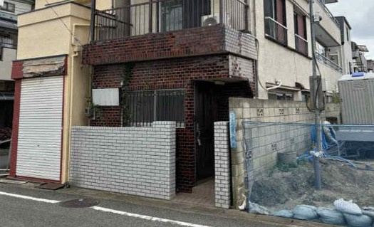 市川市大和田四丁目戸建のエントランス