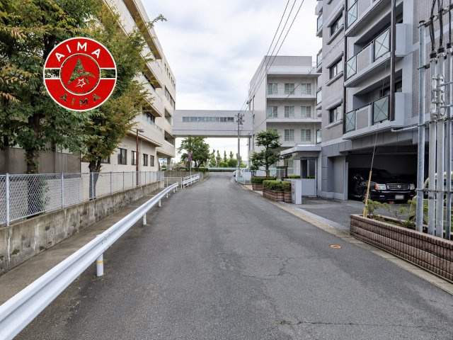 スタシオンイーストスクエアの現況写真|前面道路含む現地の写真です。