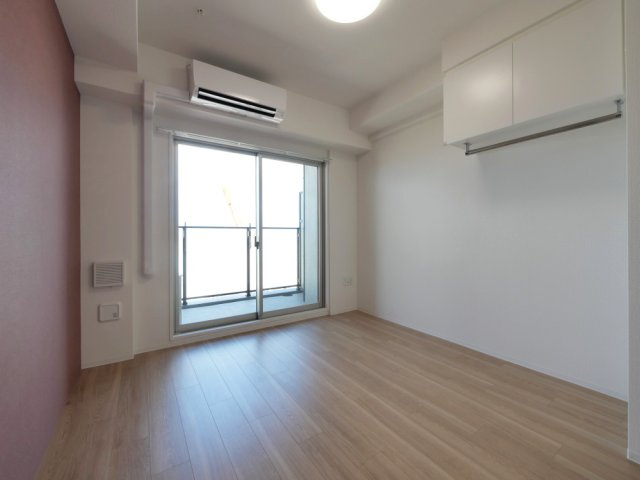 大阪市淀川区十三本町２丁目の賃貸マンションの居間・リビング
