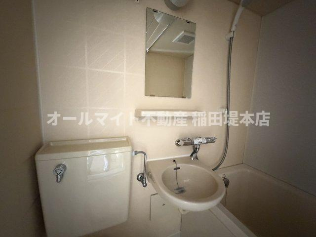 川崎市麻生区高石３丁目の賃貸マンションの洗面所