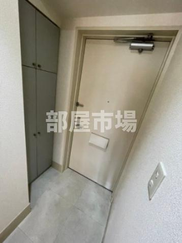 ラ・フォレ根岸の玄関