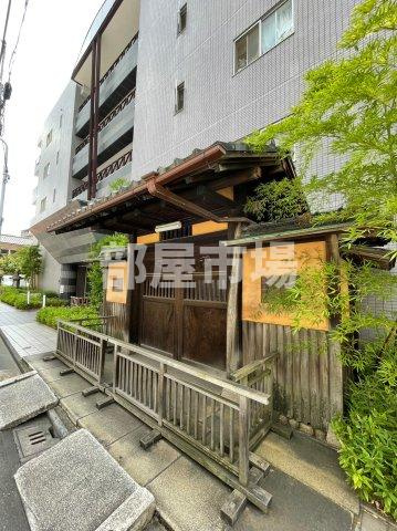 ラ・フォレ根岸のエントランス