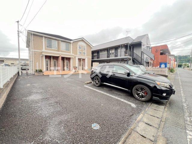 ミニョンⅠの駐車場|高崎、前橋のお部屋探しはエンドスケープまで！お客様の理想お聞かせ下さい♪
