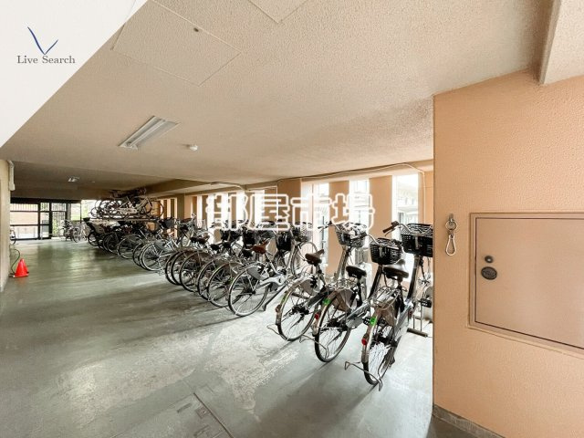 ルネ・上野桜木のその他共用部分|駐輪場