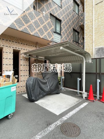 ルネ・上野桜木のその他共用部分|バイク置き場