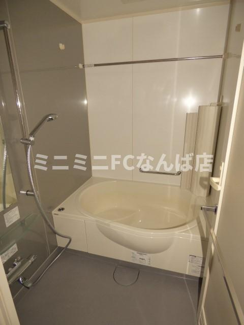 コンソラーレ瓦屋町の浴室