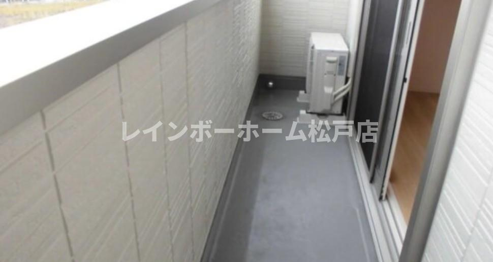 フェリーチェおおたかの森仲介手数料（賃料の1.10ヵ月）の50％OFF対象物件！のバルコニー|外からの目が気にならないバルコニーで洗濯物が干せます