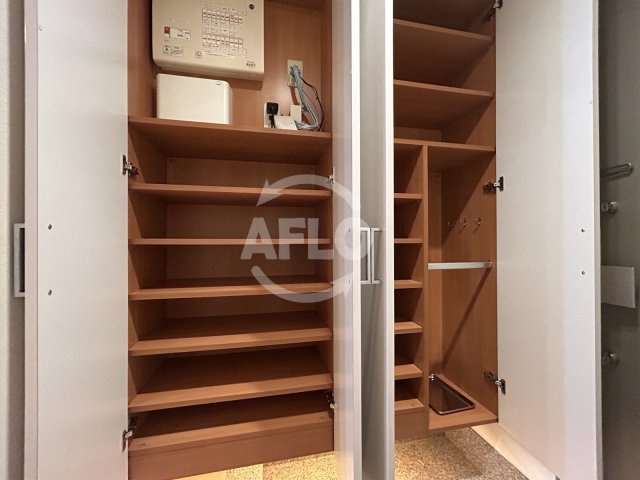 福島ガーデンズタワー　（鷺洲小学校区）の玄関|福島ガーデンズタワー　シューズボックス