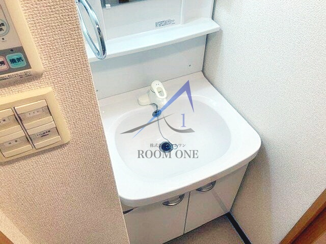クローバーコート黒門町の洗面所|洗面台です。