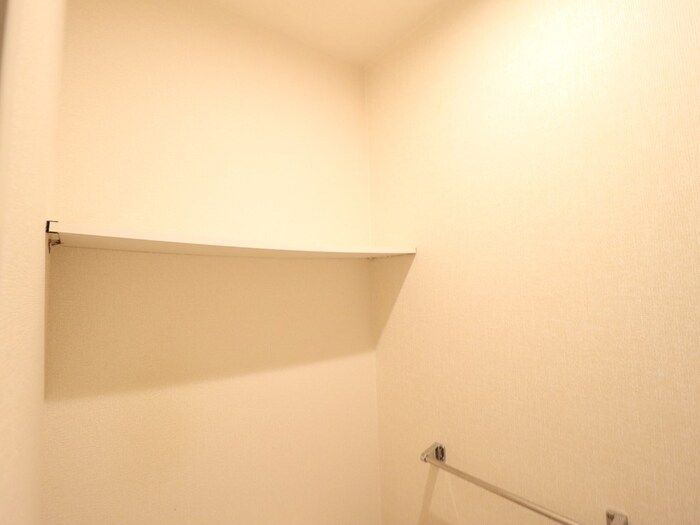 パークドオートム　Ａのトイレ