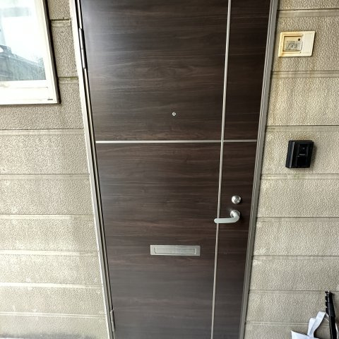レインボーマンションのエントランス
