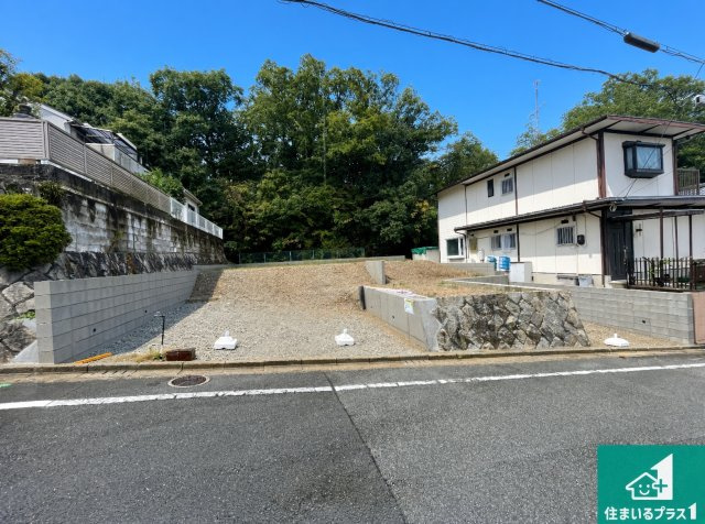 ■川西市緑台　第5期　新築一戸建ての外観|周辺は落ち着いた街並みの住宅地！子育てがしやすい住環境です！まだ未完成ですが、現地でしかわからない事もございます。是非一度ご覧ください。