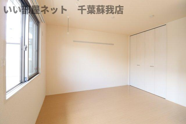 ゴルフォ・デ・コリナ　Bの寝室|開放的な寝室です