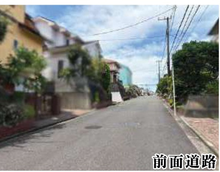泉区緑園2丁目 土地 5480万円の前面道路含む現地写真