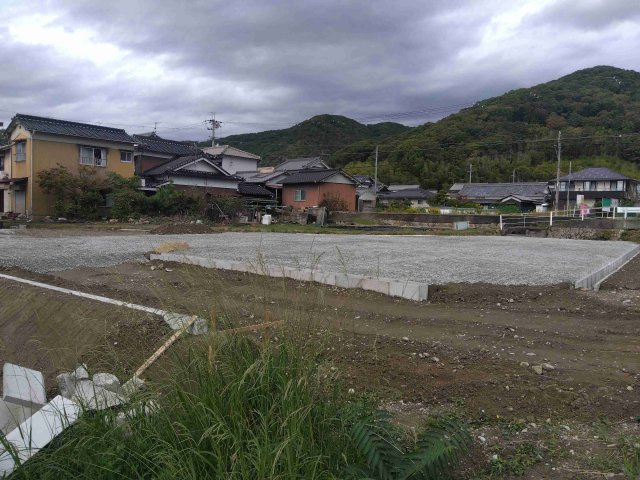 揖西町小神分譲地　2区画の外観