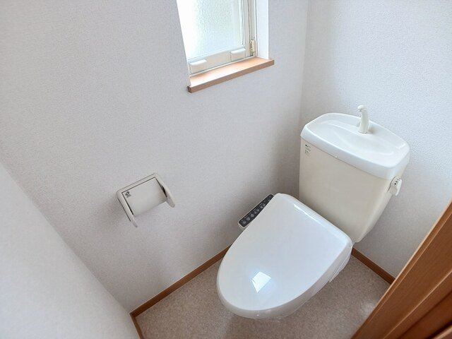 【トイレ】 | ルーラルパークＴＩ | 清潔感のあるトイレです