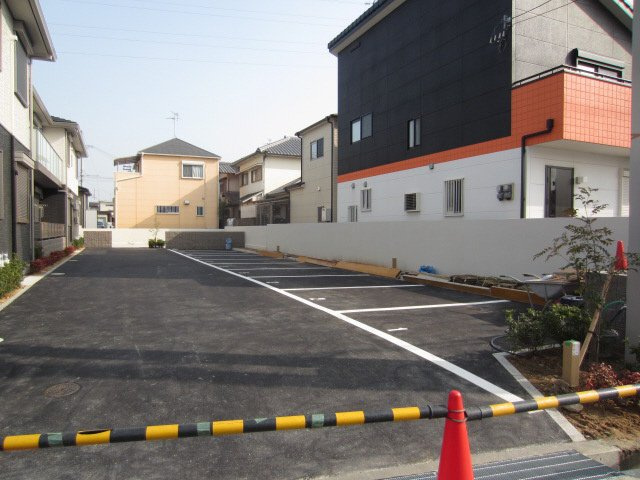 【駐車場】