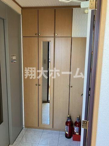 フォンテン・ヴィラの玄関