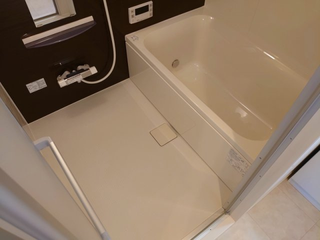 LANI TOYONAKAの浴室