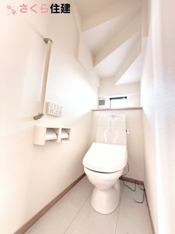 戸祭町2145番　A号棟のトイレ