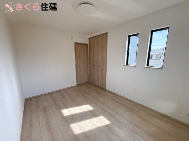 戸祭町2145番　A号棟の洋室
