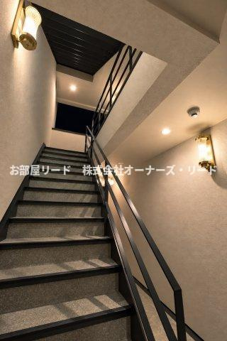 ENOLAのロビー|建物の内部です
ホテルに来た気分を楽しめます