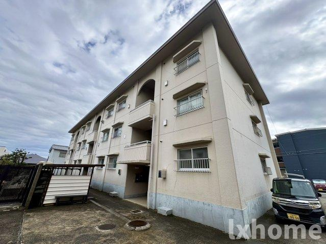コーポスカイラークの外観|おしゃれな外観です