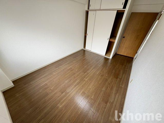 コーポスカイラークの内装|明るい室内です