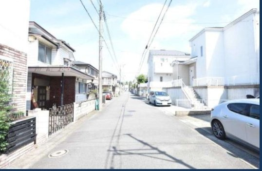 泉区和泉が丘3丁目 土地 2480万円の前面道路含む現地写真