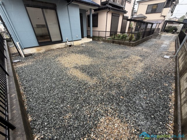 平塚市横内　中古戸建の駐車場