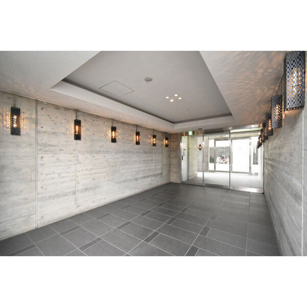 ADWResidence松屋町のロビー