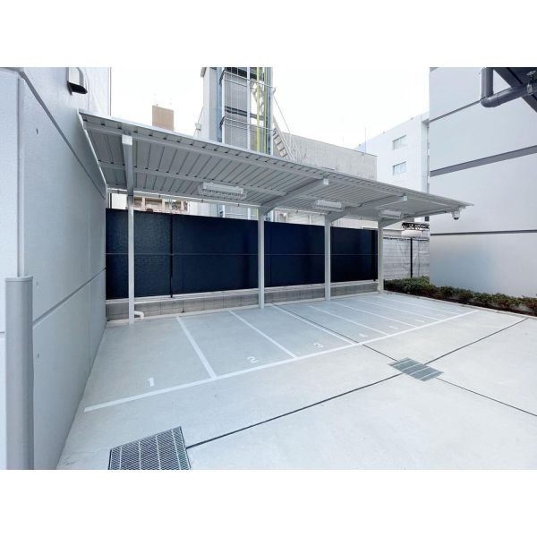 S-RESIDENCE上新庄ascentの駐車場