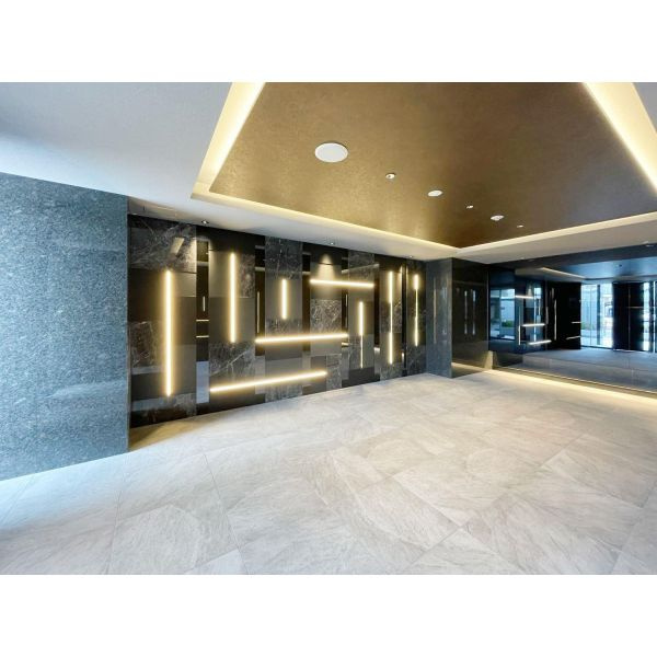 S-RESIDENCE上新庄ascentのロビー