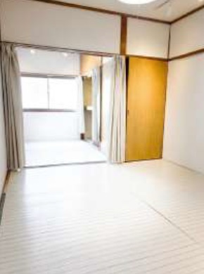 泉が丘５丁目　中古テラスの洋室
