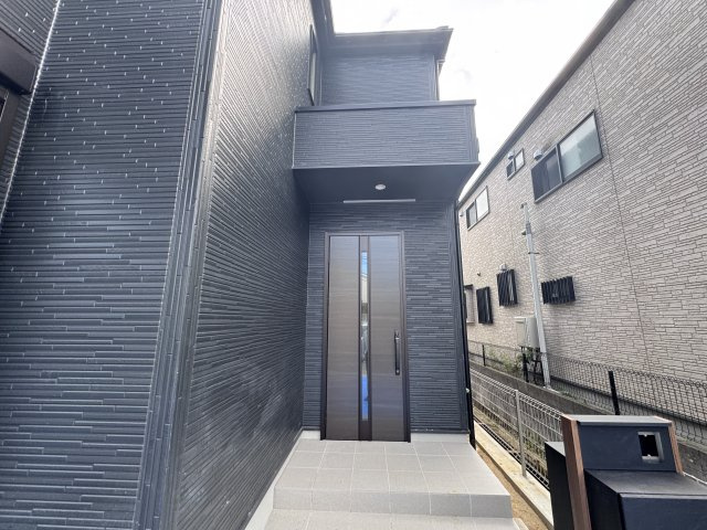 松戸市小金清志町２丁目新築戸建【小金小学校：7分】のエントランス|エントランス