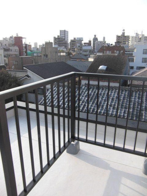 アソシエ駒込のバルコニー