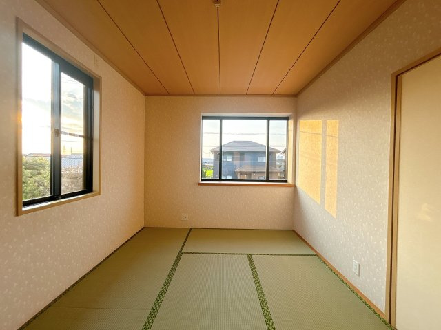 西条市喜多川447-4　中古戸建の和室