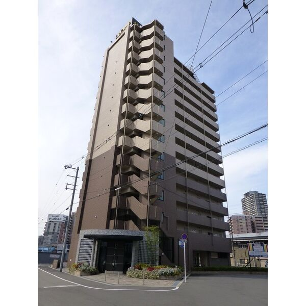 アルグラッド福島WESTの外観