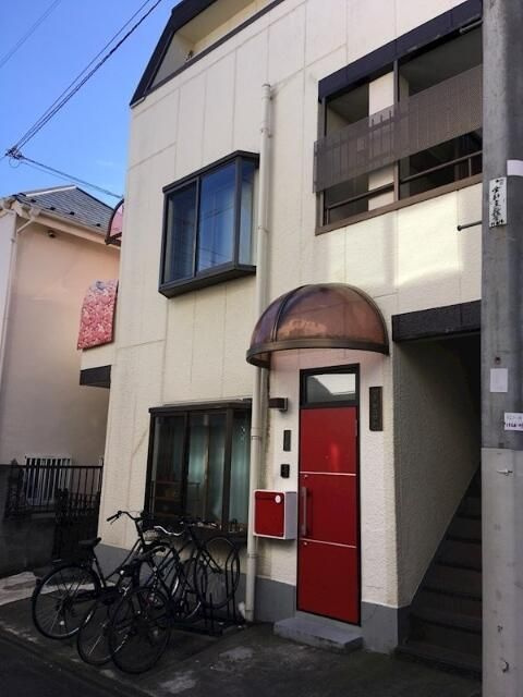 プチヤスサトの外観