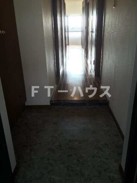 グランデージ八千代中央の玄関